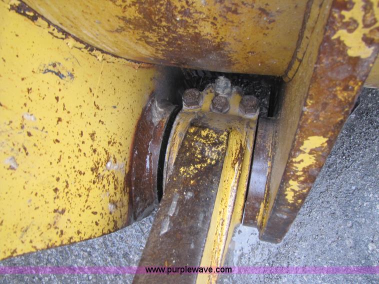image for item B2094 1994 Caterpillar 988F wheel loader