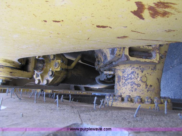 image for item B2094 1994 Caterpillar 988F wheel loader