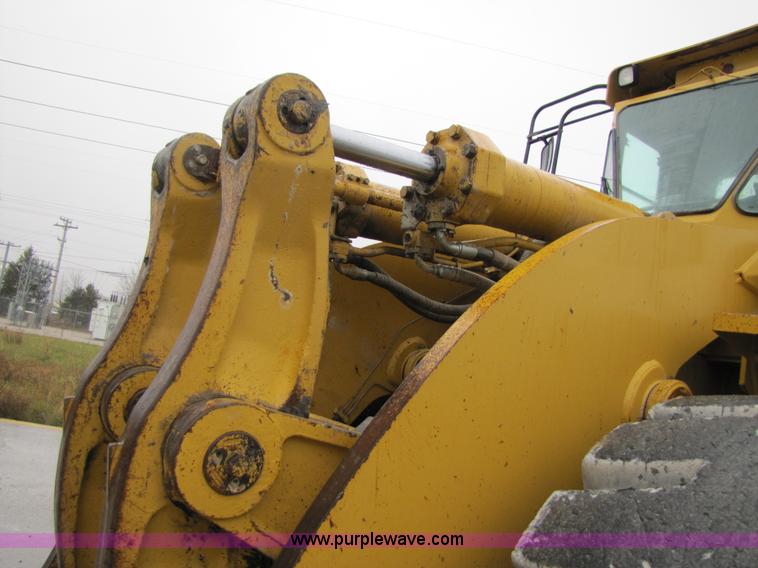 image for item B2094 1994 Caterpillar 988F wheel loader