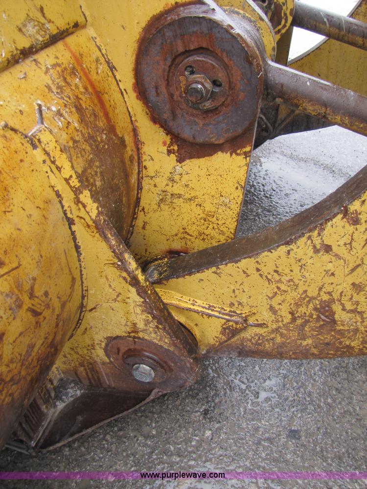 image for item B2094 1994 Caterpillar 988F wheel loader