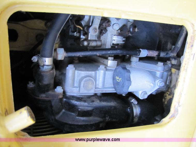 image for item B2100 1993 Caterpillar 416B 4x4 loader backhoe