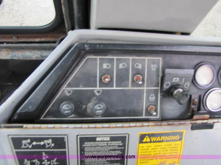 image for item B2100 1993 Caterpillar 416B 4x4 loader backhoe