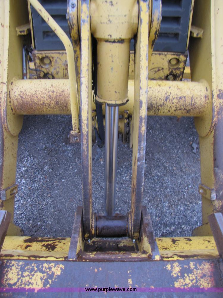 image for item B2100 1993 Caterpillar 416B 4x4 loader backhoe