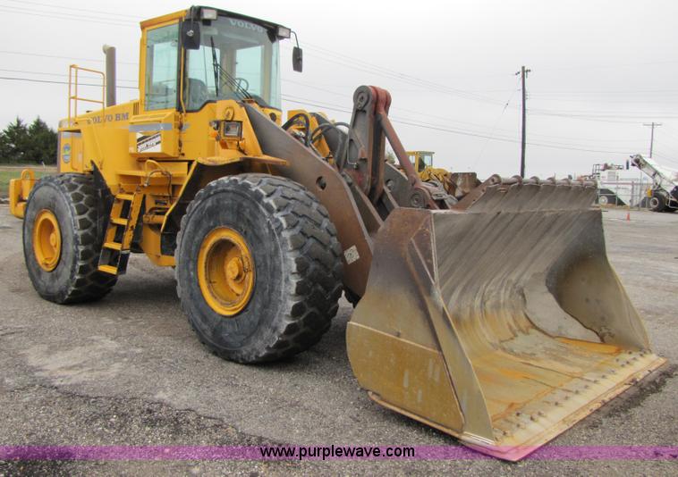 image for item B2102 1995 Volvo L150 wheel loader