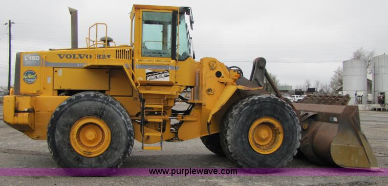 image for item B2102 1995 Volvo L150 wheel loader