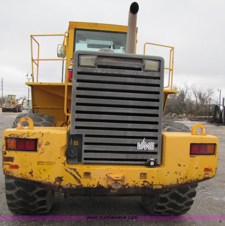 image for item B2102 1995 Volvo L150 wheel loader