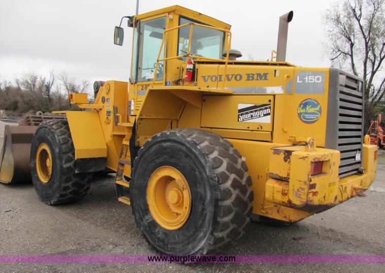 image for item B2102 1995 Volvo L150 wheel loader