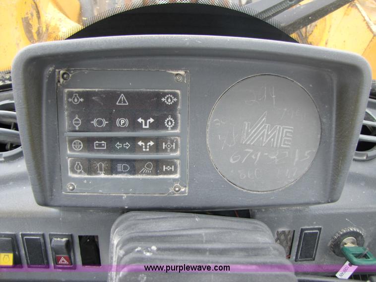 image for item B2102 1995 Volvo L150 wheel loader