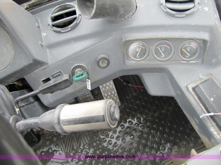 image for item B2102 1995 Volvo L150 wheel loader