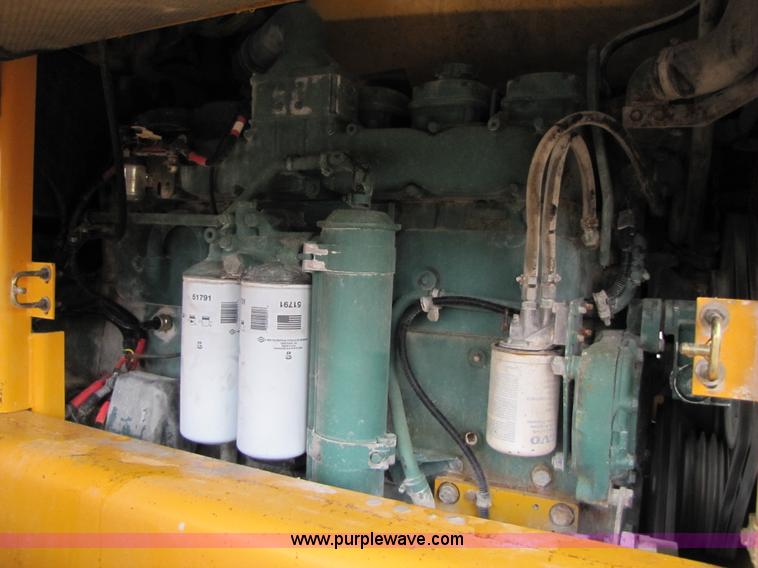 image for item B2102 1995 Volvo L150 wheel loader