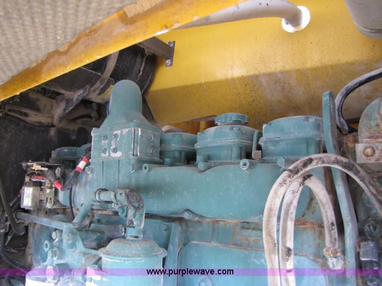 image for item B2102 1995 Volvo L150 wheel loader