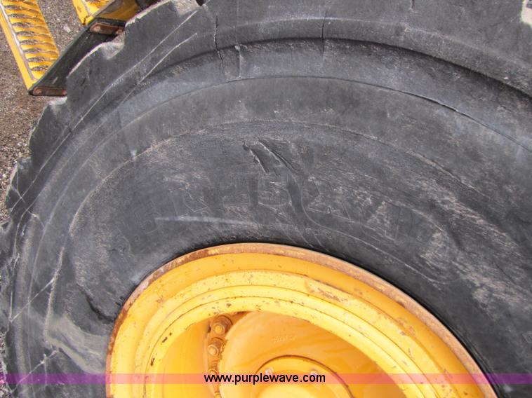 image for item B2102 1995 Volvo L150 wheel loader