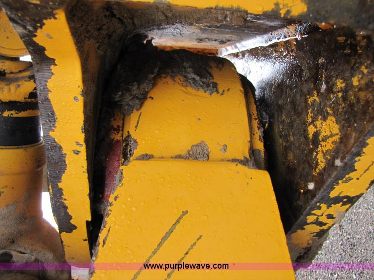 image for item B2102 1995 Volvo L150 wheel loader
