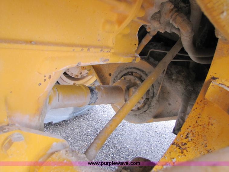 image for item B2102 1995 Volvo L150 wheel loader