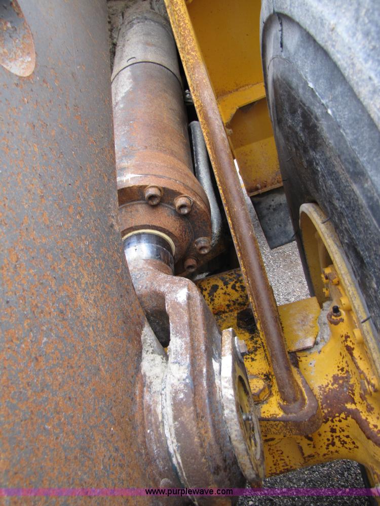 image for item B2102 1995 Volvo L150 wheel loader