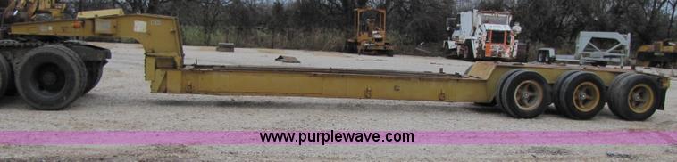 image for item B2105 1974 Hyster 41 ton tri-axle beam trailer