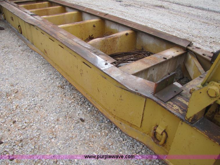 image for item B2105 1974 Hyster 41 ton tri-axle beam trailer