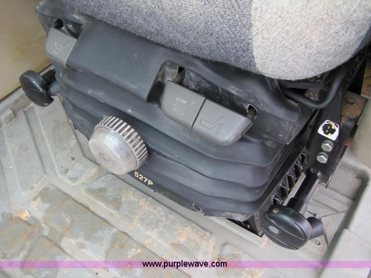 image for item B2109 2002 Caterpillar 330CL excavator