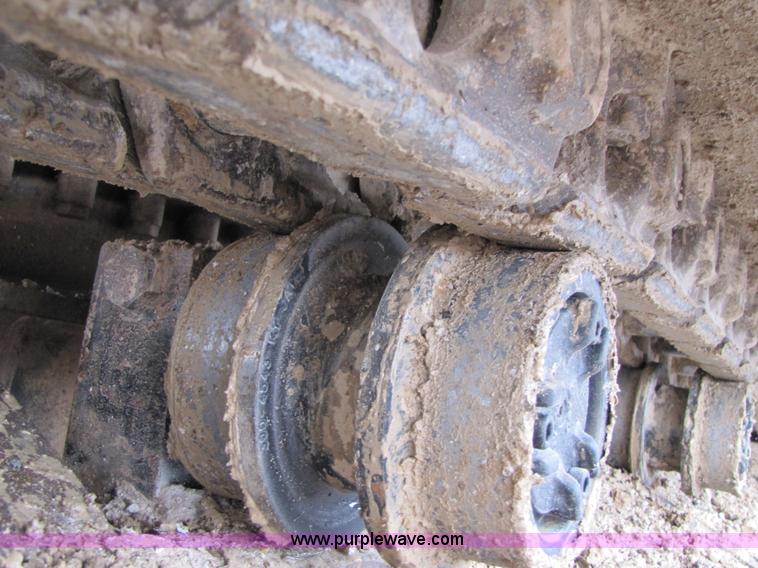 image for item B2109 2002 Caterpillar 330CL excavator