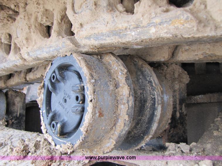 image for item B2109 2002 Caterpillar 330CL excavator