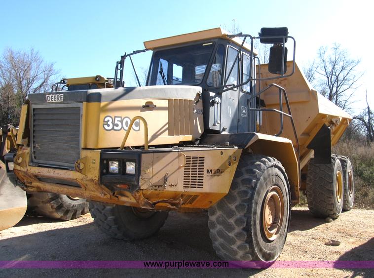 image for item B2110 2000 John Deere 350C 6x6 articulating dump truck