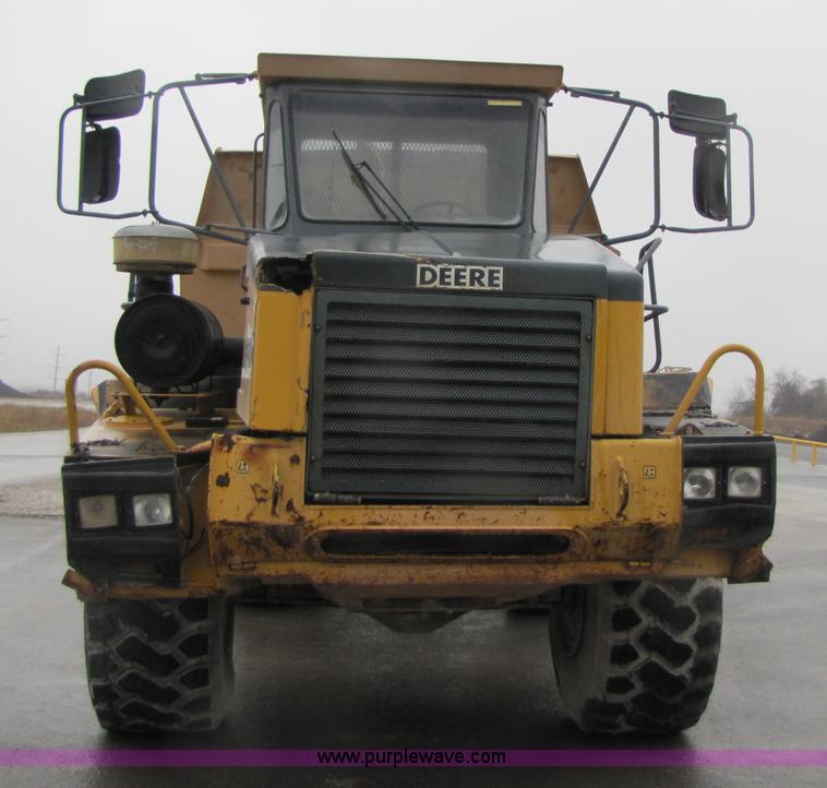 image for item B2110 2000 John Deere 350C 6x6 articulating dump truck