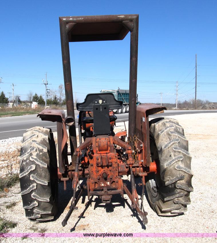 image for item B2111 Allis Chalmers 160 tractor