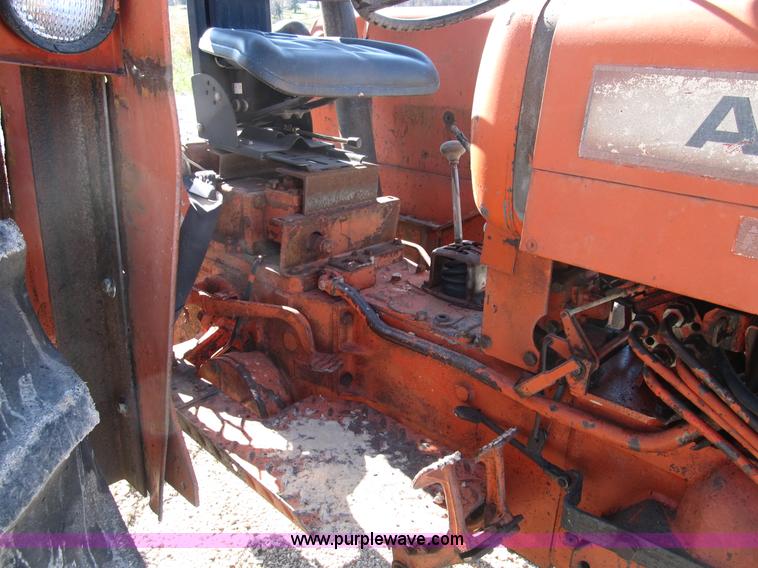 image for item B2111 Allis Chalmers 160 tractor