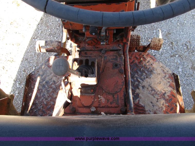 image for item B2111 Allis Chalmers 160 tractor
