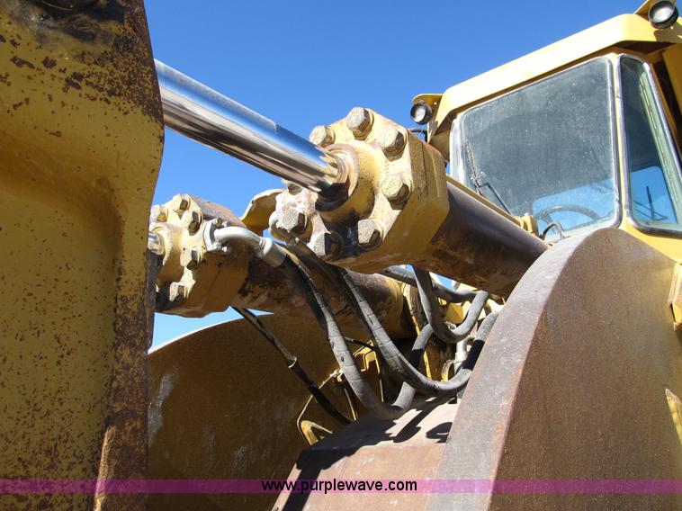 image for item B2112 1993 Caterpillar 980F wheel loader