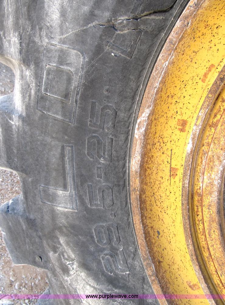 image for item B2112 1993 Caterpillar 980F wheel loader