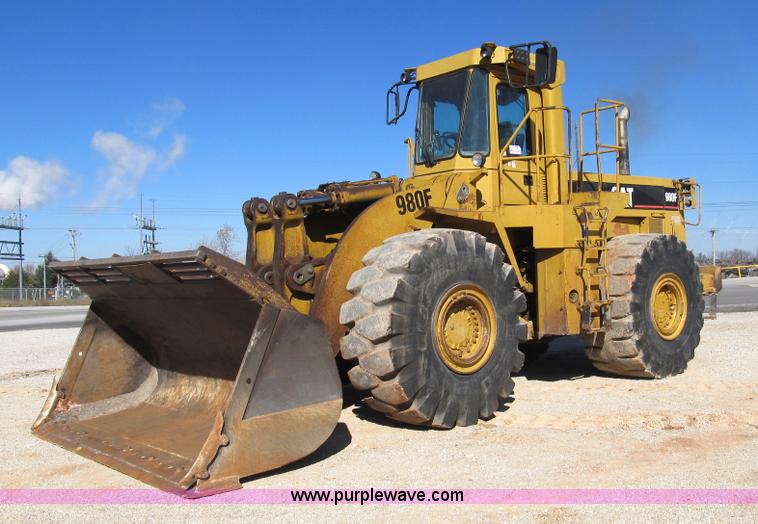 image for item B2113 1992 Caterpillar 980F wheel loader