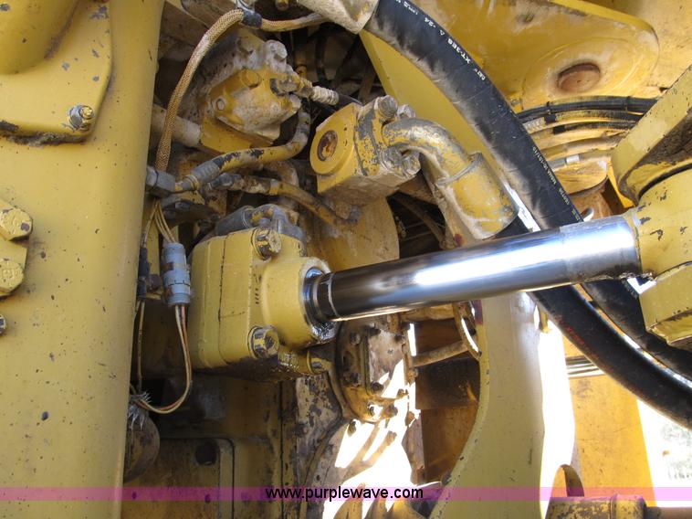 image for item B2113 1992 Caterpillar 980F wheel loader