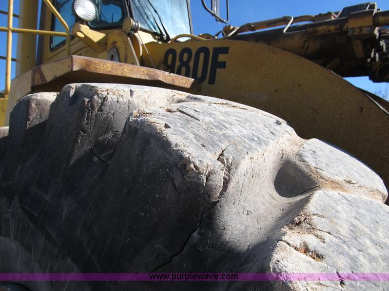 image for item B2113 1992 Caterpillar 980F wheel loader