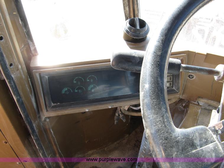 image for item B2113 1992 Caterpillar 980F wheel loader