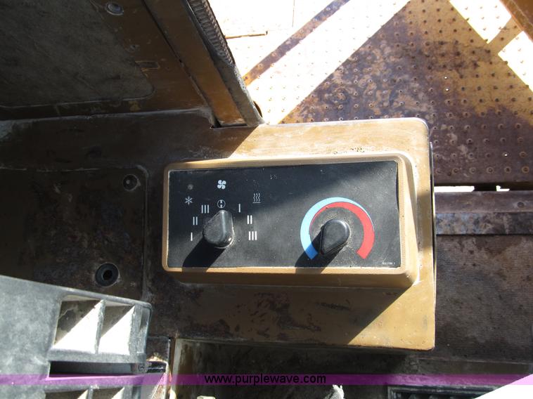 image for item B2113 1992 Caterpillar 980F wheel loader