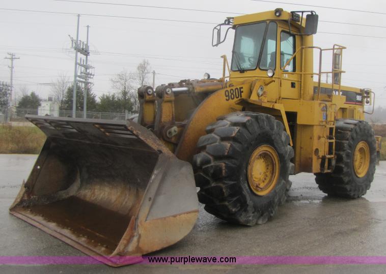 image for item B2113 1992 Caterpillar 980F wheel loader