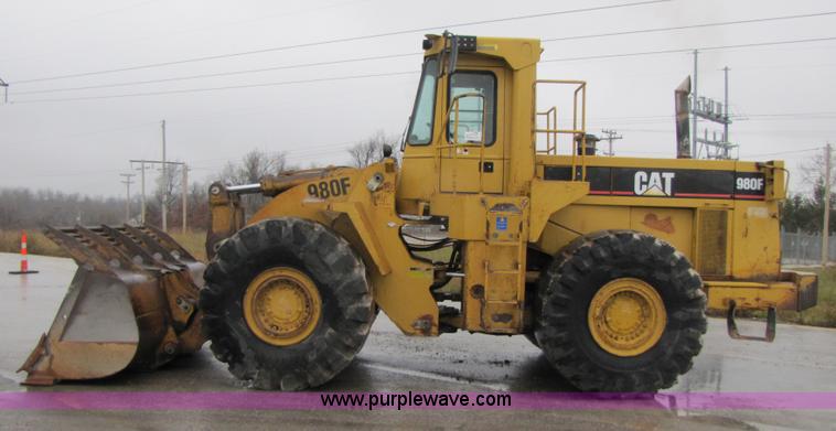 image for item B2113 1992 Caterpillar 980F wheel loader