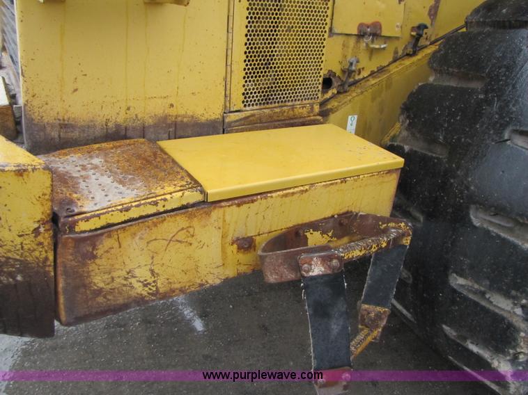 image for item B2113 1992 Caterpillar 980F wheel loader