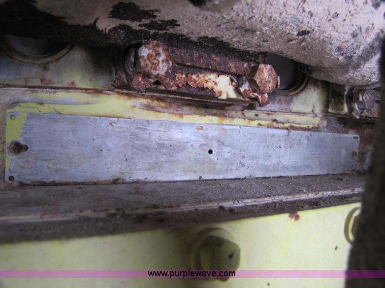 image for item B2114 1993 Euclid R35 off road end dump truck