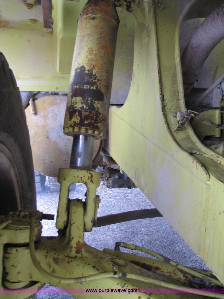 image for item B2114 1993 Euclid R35 off road end dump truck