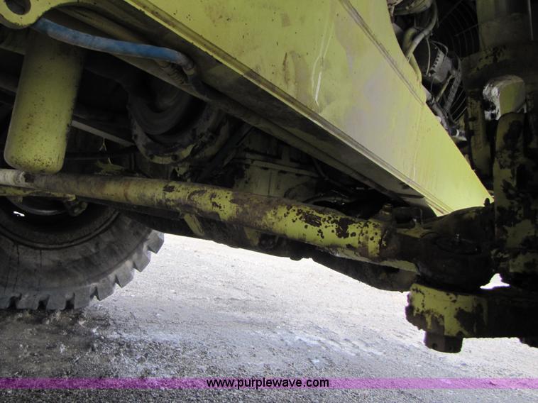 image for item B2114 1993 Euclid R35 off road end dump truck