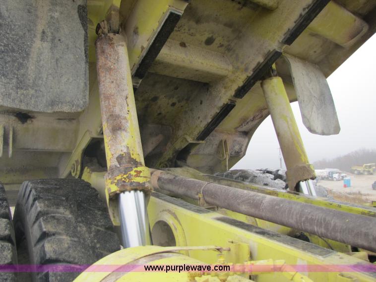 image for item B2114 1993 Euclid R35 off road end dump truck