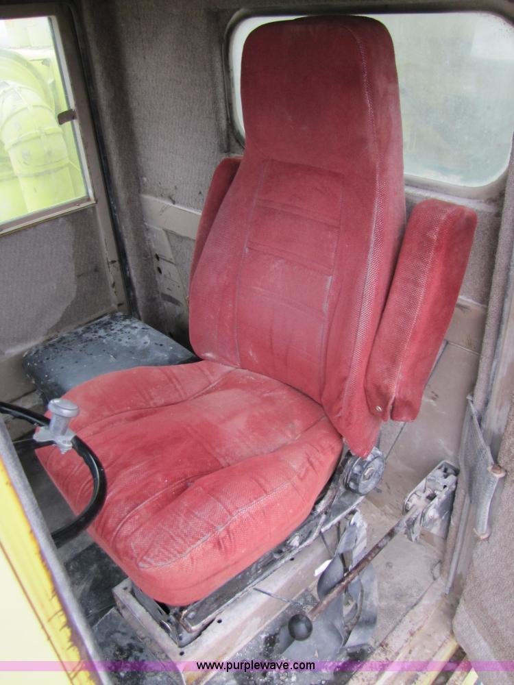 image for item B2114 1993 Euclid R35 off road end dump truck