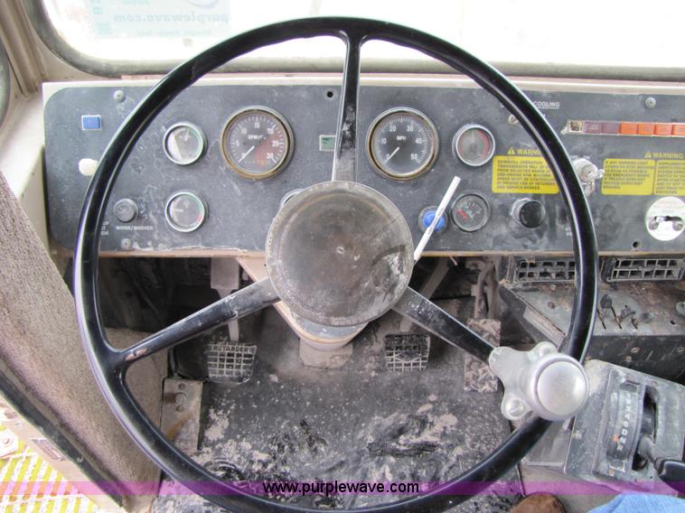 image for item B2114 1993 Euclid R35 off road end dump truck