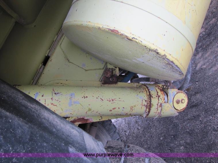 image for item B2115 1993 Euclid R35 off road end dump truck