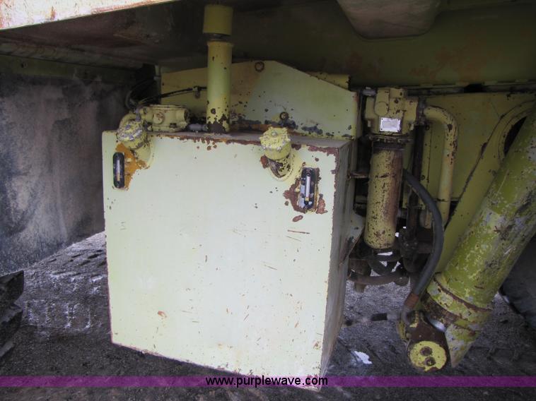 image for item B2115 1993 Euclid R35 off road end dump truck