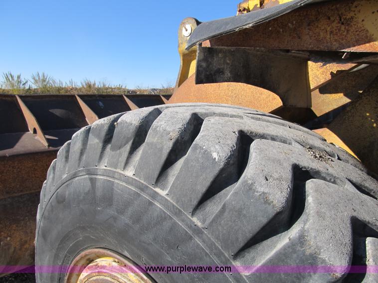 image for item B2116 1985 Caterpillar 966D wheel loader