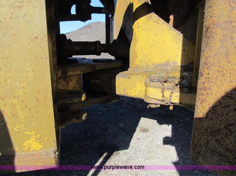 image for item B2116 1985 Caterpillar 966D wheel loader