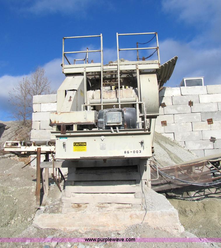 image for item B2137 1995 Cedarapids 3054 portable jaw crusher